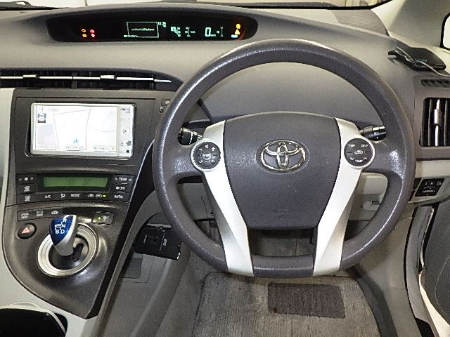 TOYOTA PRIUS 2011