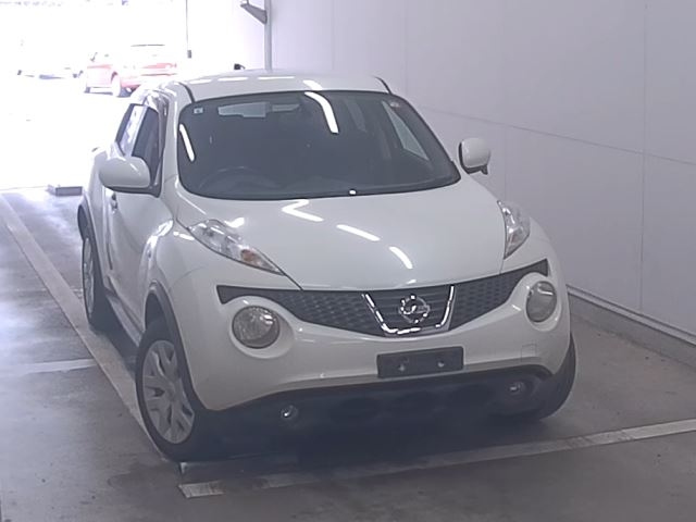 NISSAN JUKE 2011