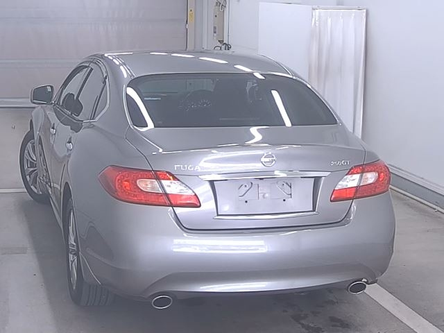 NISSAN FUGA 2013