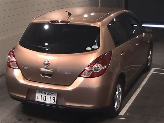 NISSAN TIIDA 2009