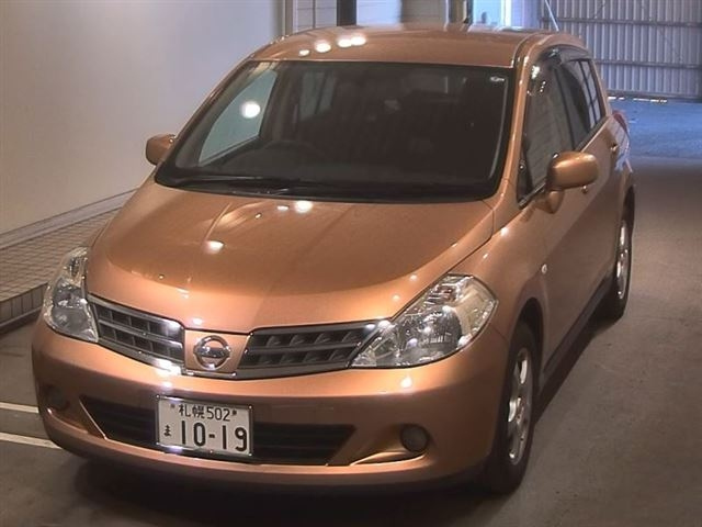 NISSAN TIIDA 2009