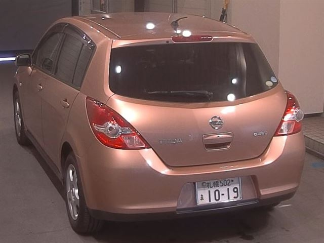 NISSAN TIIDA 2009
