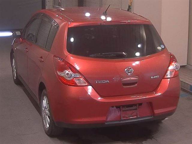 NISSAN TIIDA 2008