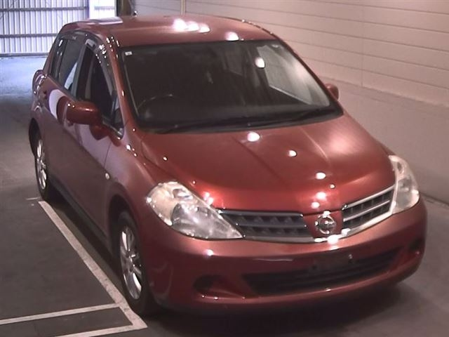 NISSAN TIIDA 2008