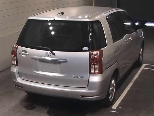TOYOTA RAUM 2008