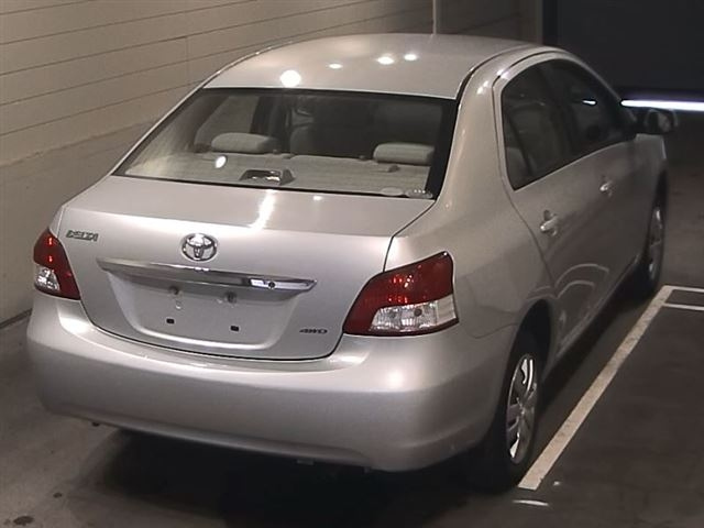 TOYOTA BELTA 2010