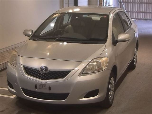 TOYOTA BELTA 2010