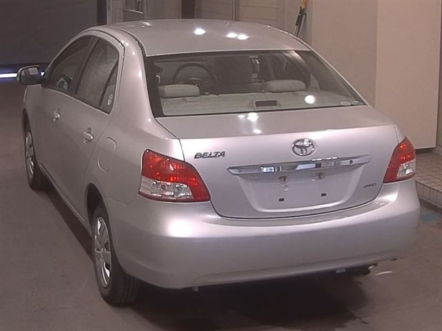 TOYOTA BELTA 2010