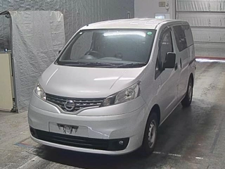 NISSAN NV200 2018