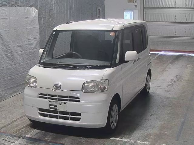 DAIHATSU TANTO 2012