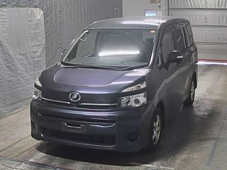 TOYOTA VOXY 2012