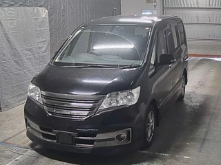 NISSAN SERENA 2013