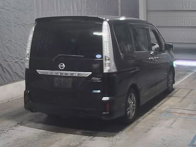 NISSAN SERENA 2013