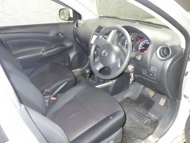 NISSAN LATIO 2013