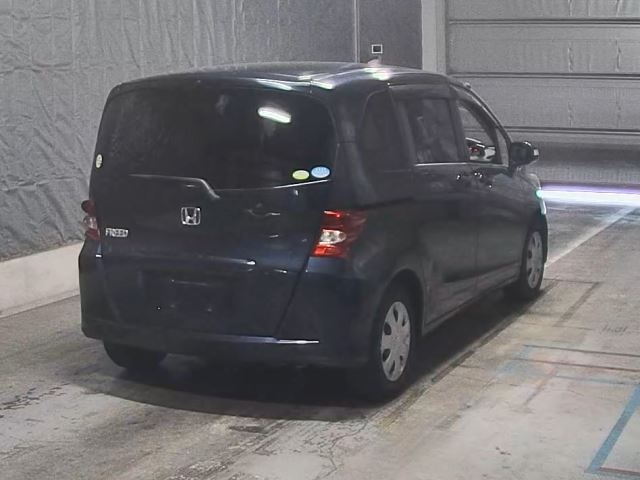 HONDA FREED 2009