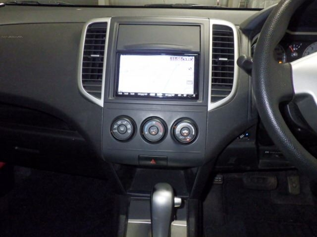 NISSAN WINGROAD 2009