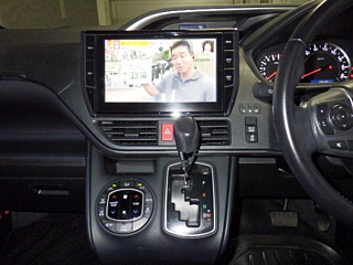 TOYOTA VOXY 2016