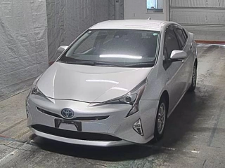 TOYOTA PRIUS 2018