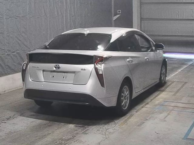 TOYOTA PRIUS 2018