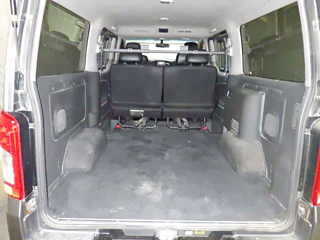 NISSAN CARAVAN VAN 2019