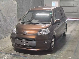 TOYOTA PORTE 2018