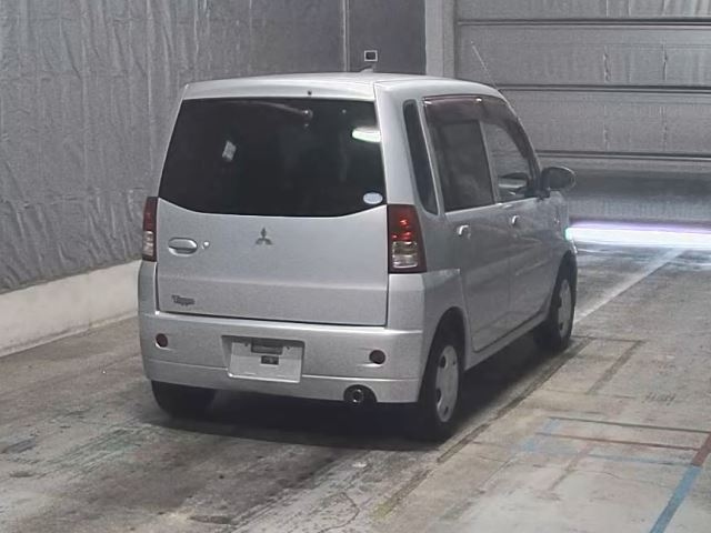 MITSUBISHI TOPPO 2012