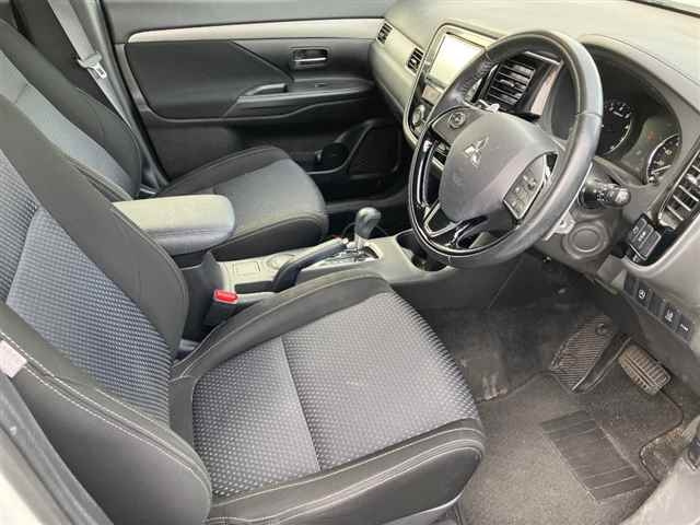 MITSUBISHI OUTLANDER 2017