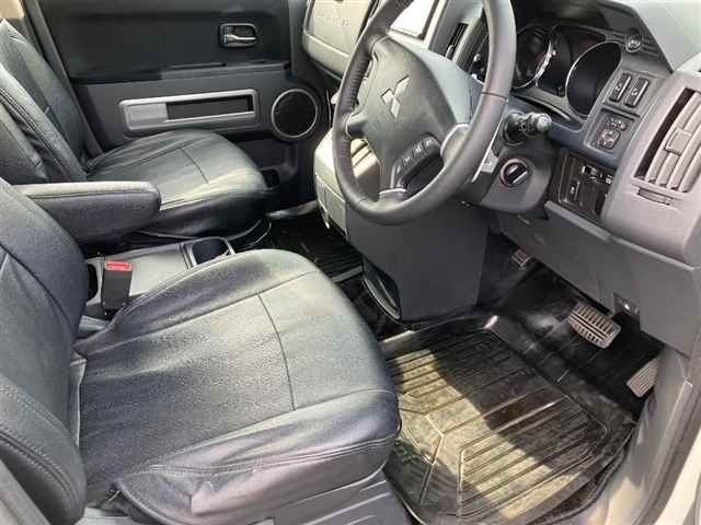 MITSUBISHI DELICA D5 2010