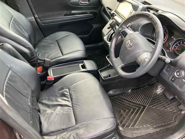 TOYOTA WISH 2014