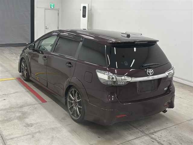 TOYOTA WISH 2014