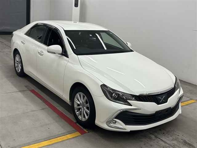 TOYOTA MARK X 2018