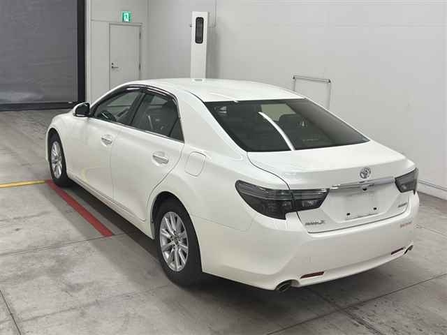 TOYOTA MARK X 2018