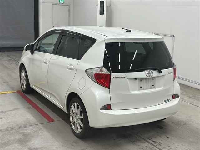 TOYOTA RACTIS 2011