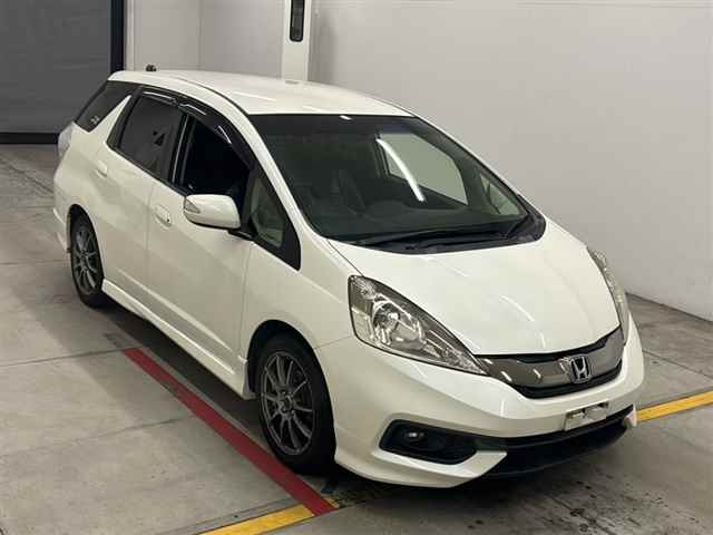 HONDA FIT SHUTTLE 2014