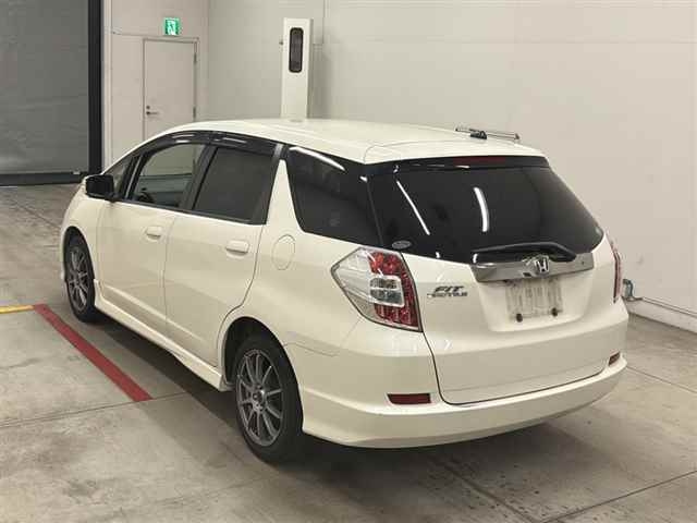 HONDA FIT SHUTTLE 2014