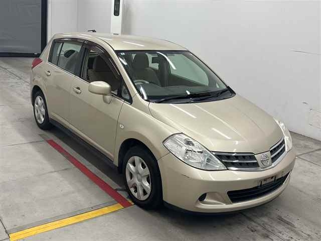 NISSAN TIIDA 2008