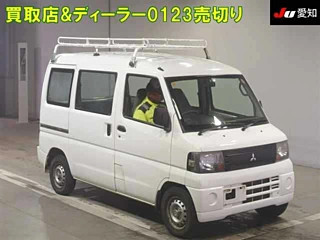 MITSUBISHI MINICAB VAN 2009