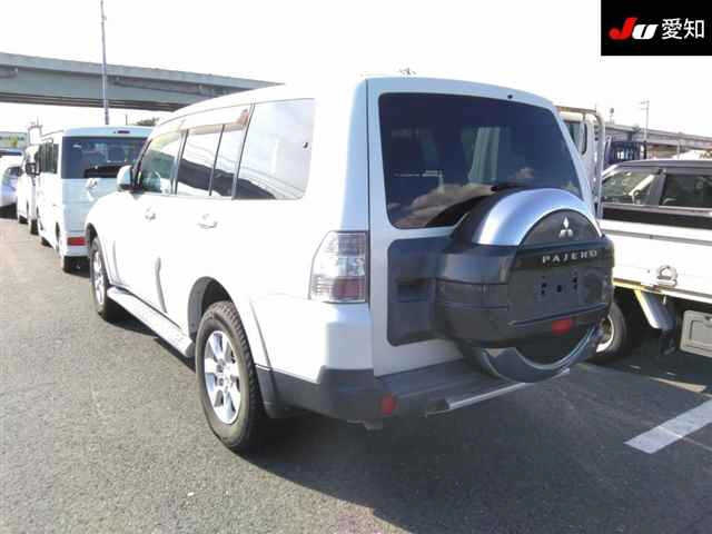 MITSUBISHI PAJERO 2009