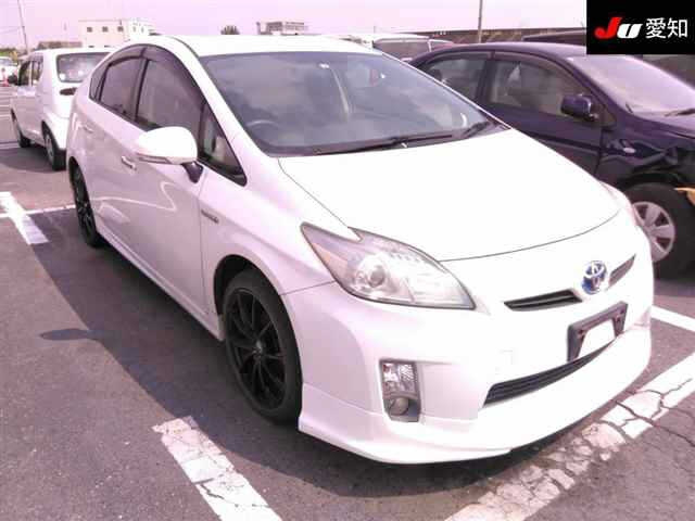TOYOTA PRIUS 2011