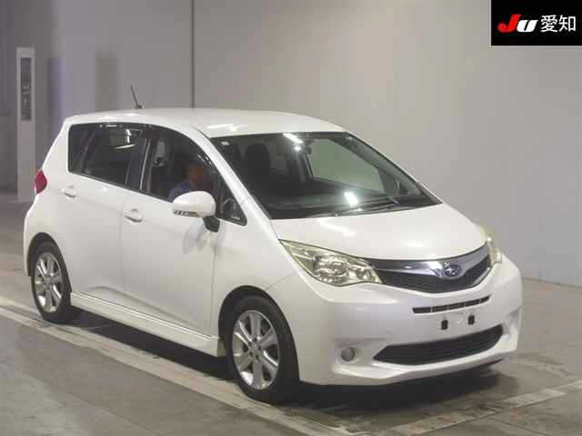 SUBARU TREZIA 2011