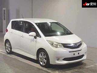 SUBARU TREZIA 2011