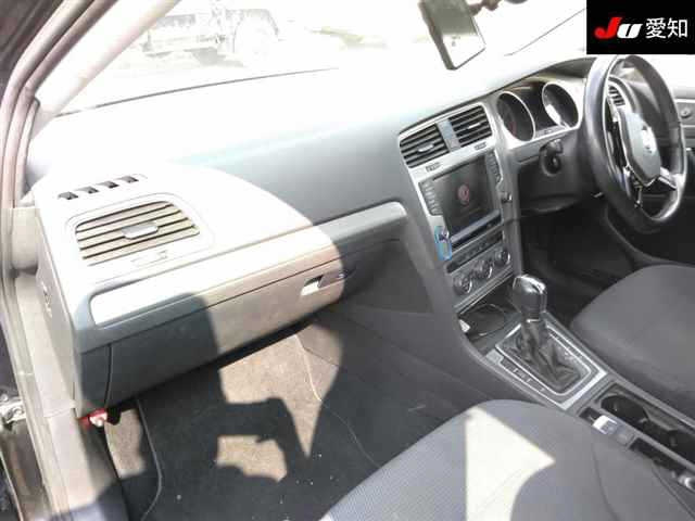 VOLKSWAGEN GOLF 2014