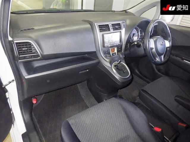 SUBARU TREZIA 2011