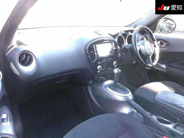 NISSAN JUKE 2011