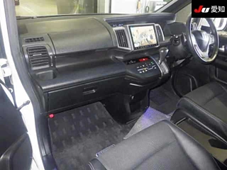 HONDA STEP WAGON 2014