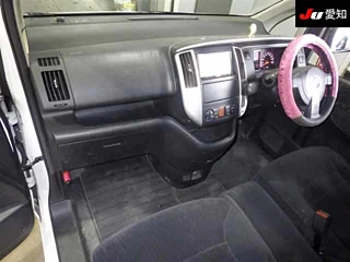 NISSAN SERENA 2008