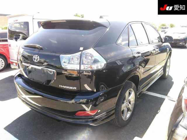 TOYOTA HARRIER 2010