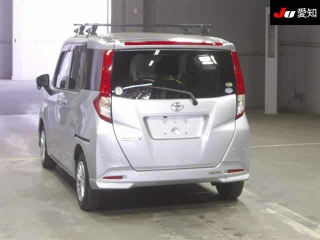 TOYOTA ROOMY 2019