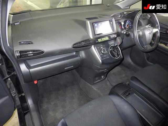 TOYOTA WISH 2009