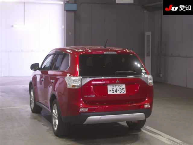 MITSUBISHI OUTLANDER 2015